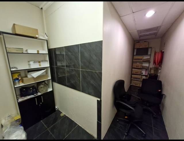 110M² RETAIL TO LET IN BARDENE